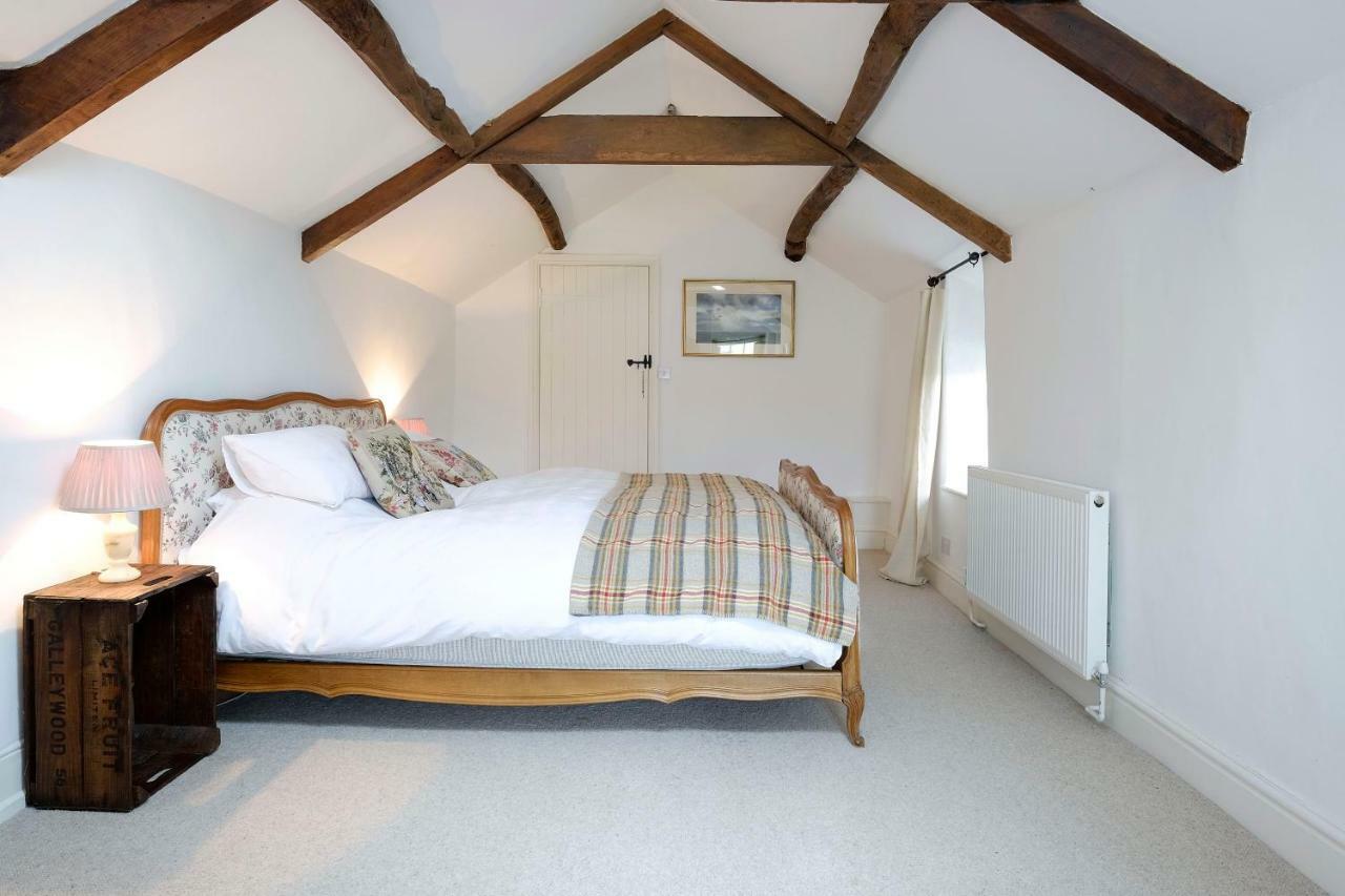 Bed and Breakfast The Grange Glasbury Екстер'єр фото